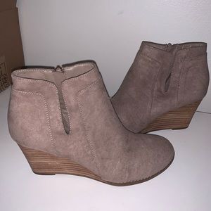 STEVE MADDEN BOOTIES